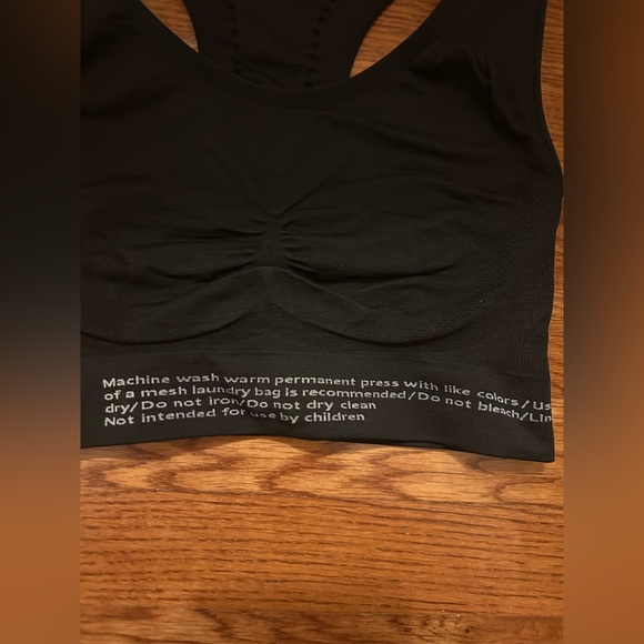 Crivit Women’s Sz 8/10 Classic Black Sports Bra - Perfect for Working Out - Picture 8 of 13